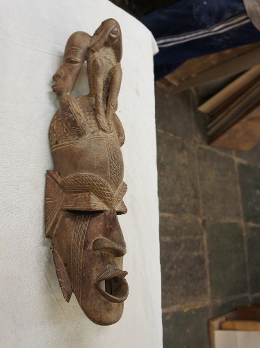 Африканская маска реставрация склейка реставрация