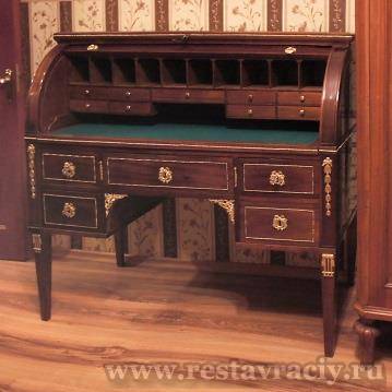 Стол бюро в стиле «русский Жакоб»